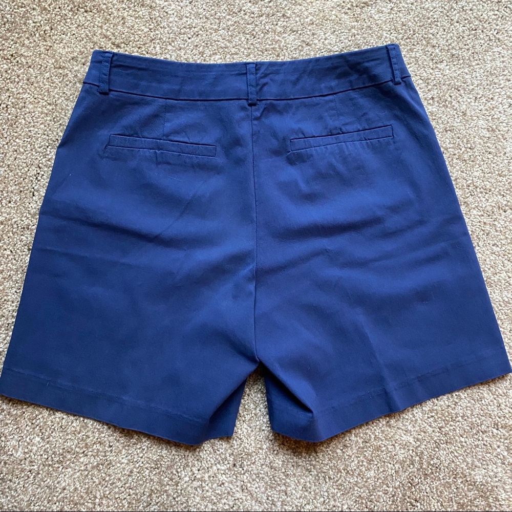 Shorts - Picture 2 of 3